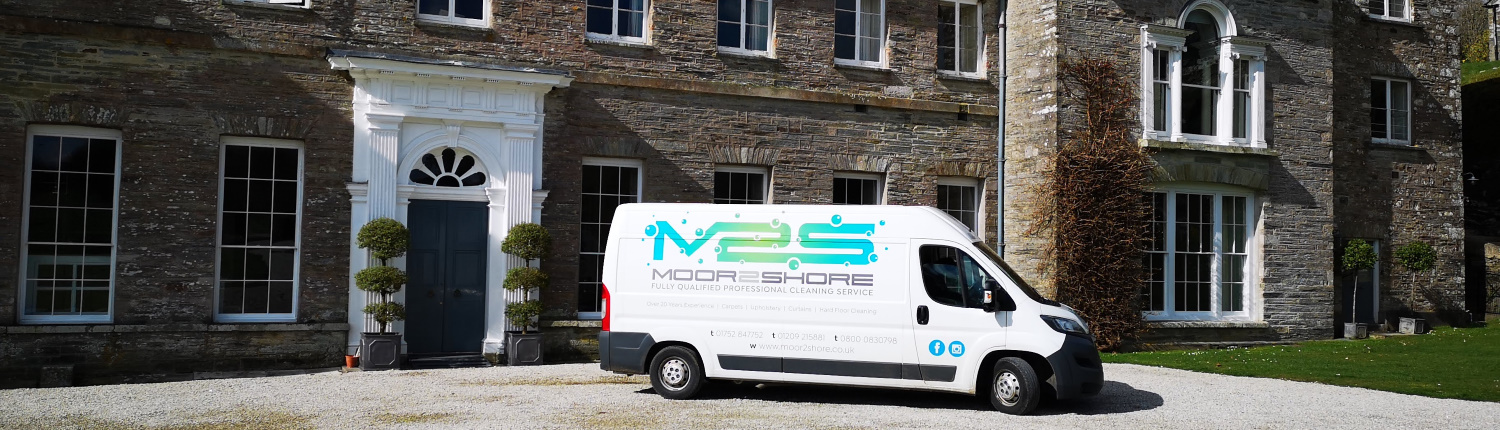 Moor2Shore van outside a large country house